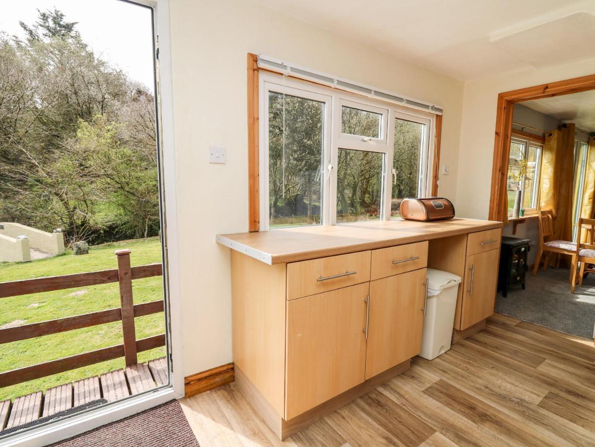 The Hen Pen Villa Llanfyrnach Bagian luar foto