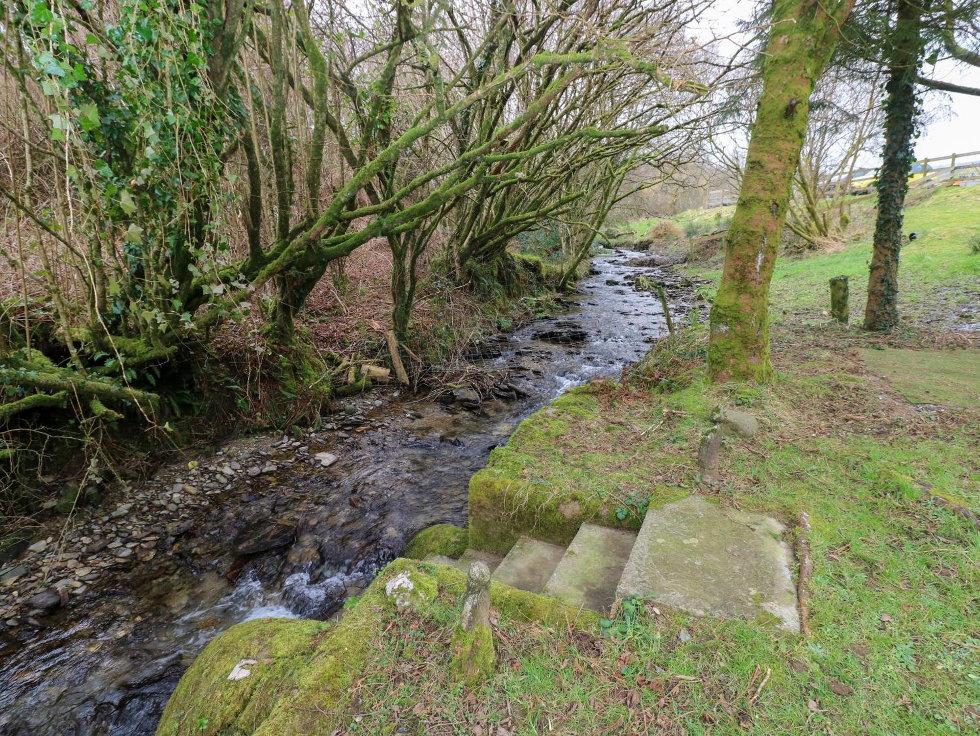 The Hen Pen Villa Llanfyrnach Bagian luar foto